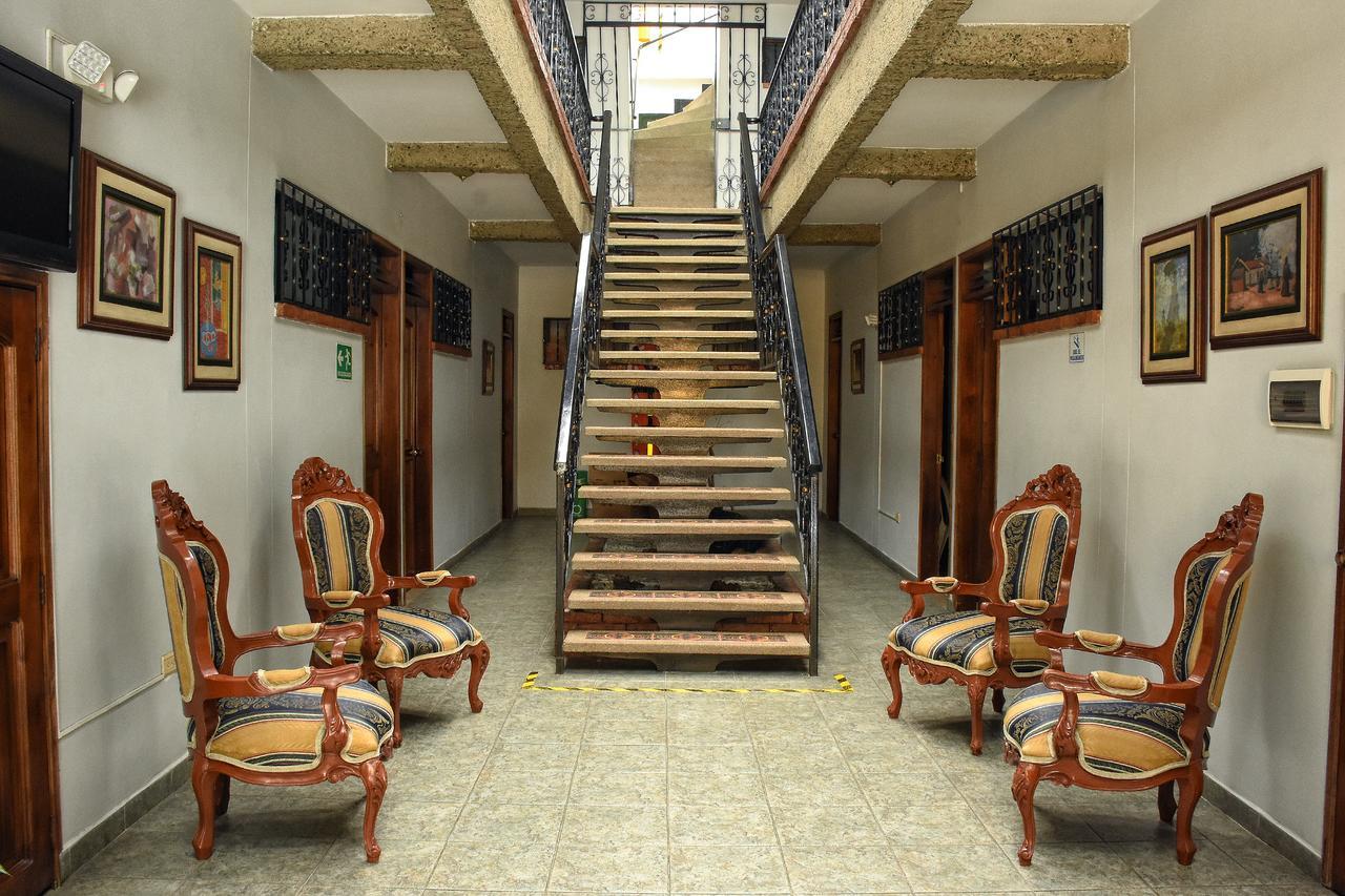 Hotel El Lago 2 Pereira Esterno foto